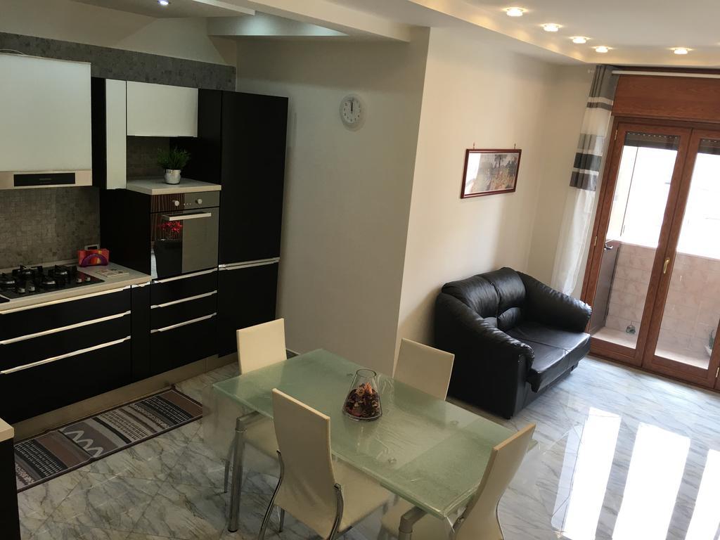 Supera Napoli Apartment Buitenkant foto